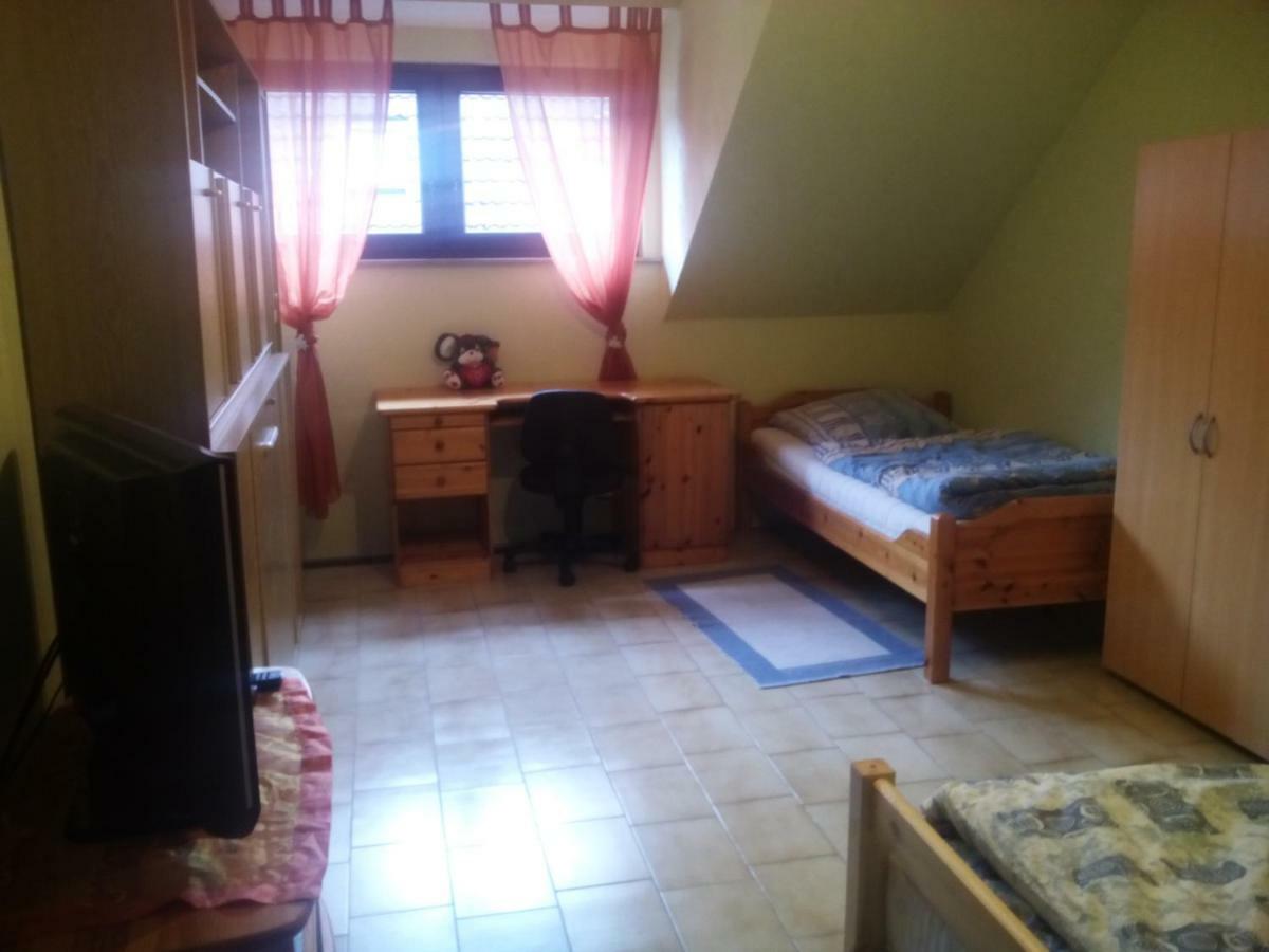 Bea'S Monteurzimmer Seckach Dış mekan fotoğraf