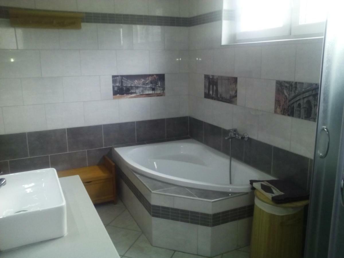 Bea'S Monteurzimmer Seckach Dış mekan fotoğraf