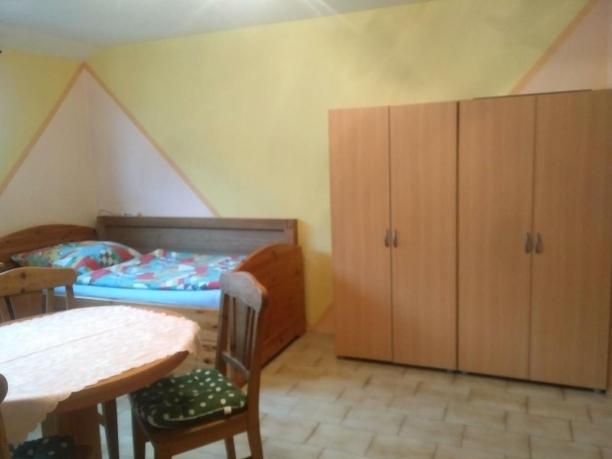 Bea'S Monteurzimmer Seckach Dış mekan fotoğraf
