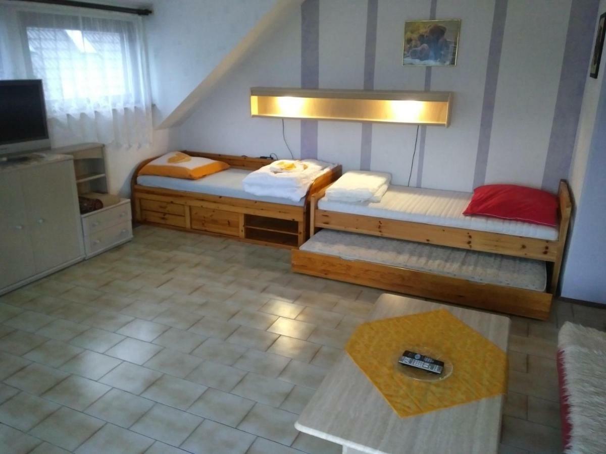 Bea'S Monteurzimmer Seckach Dış mekan fotoğraf